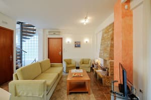 thumbnail: Living room