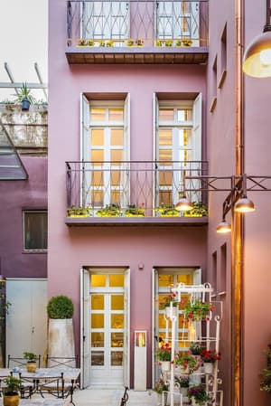 thumbnail: Exterior