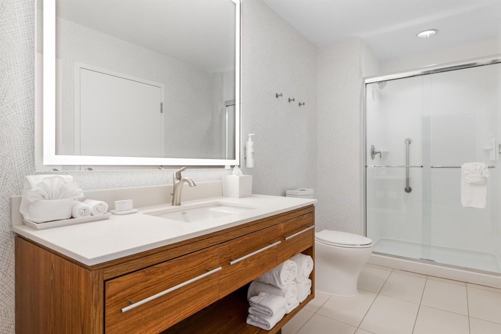 Bathroom shower