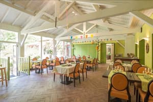 thumbnail: Banquet hall