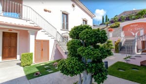 thumbnail: Exterior
