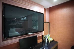 thumbnail: Room