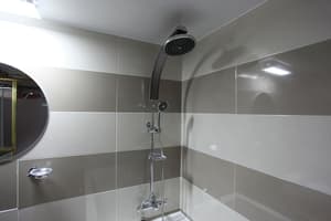 thumbnail: Bathroom shower
