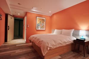 thumbnail: Room