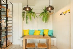 thumbnail: Lobby sitting area