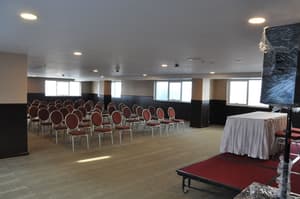 thumbnail: Banquet hall