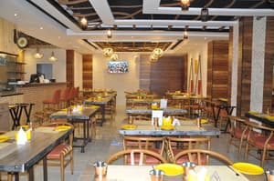 thumbnail: Restaurant