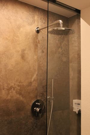 thumbnail: Bathroom shower