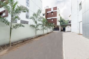 thumbnail: Property entrance