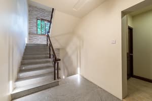 thumbnail: Staircase