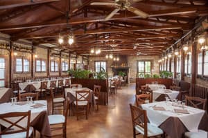 thumbnail: Restaurant