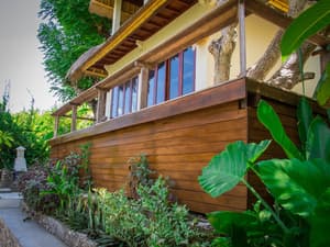 thumbnail: Exterior