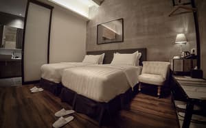thumbnail: Room