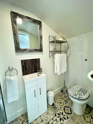 thumbnail: Bathroom