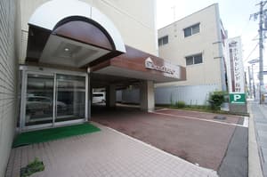 thumbnail: Exterior