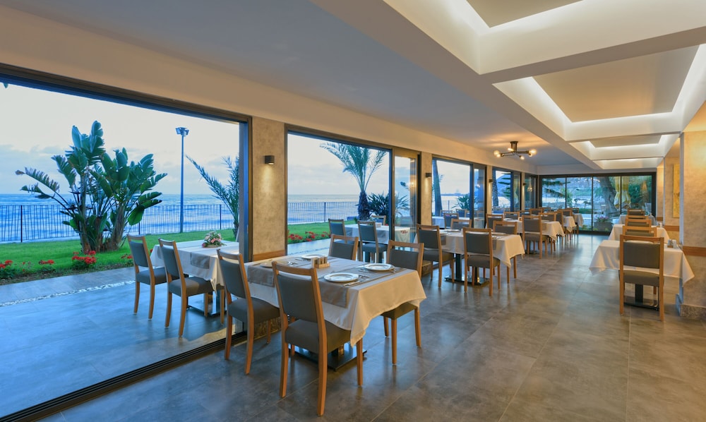 Restaurant-cafeteria