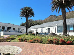 thumbnail: Front of property