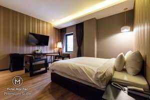thumbnail: In-room business center