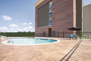 thumbnail: Pool