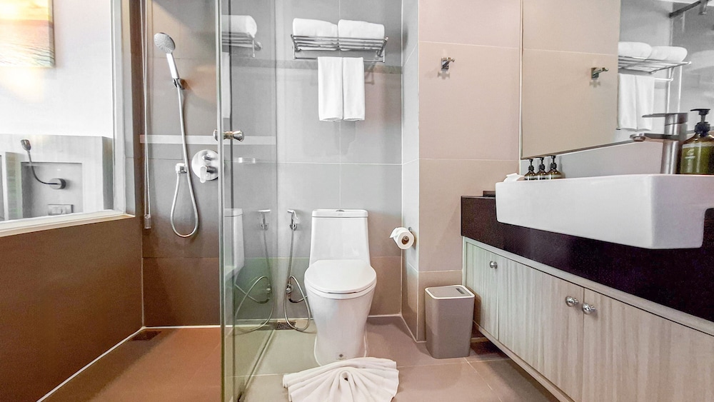 Bathroom shower