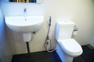 thumbnail: Bathroom amenities