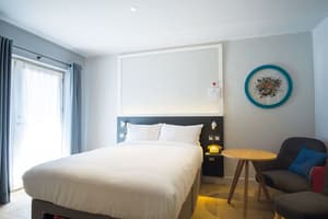 thumbnail: Room