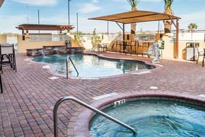 thumbnail: Pool