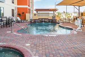thumbnail: Pool