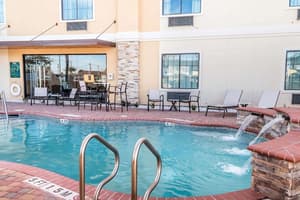 thumbnail: Pool