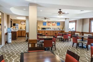 thumbnail: Breakfast area