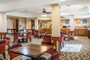 thumbnail: Breakfast area