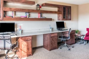 thumbnail: Business center
