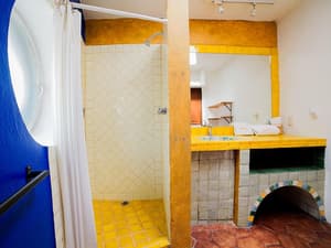 thumbnail: Dining room