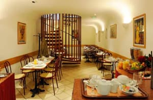 thumbnail: Restaurant