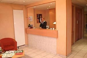 thumbnail: Reception
