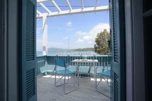 thumbnail: Balcony