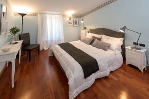 thumbnail: Room amenity