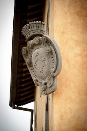 thumbnail: Exterior detail
