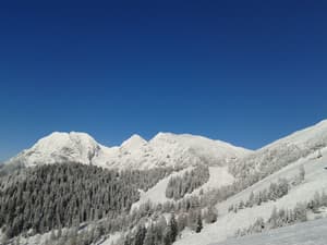 thumbnail: Ski hill