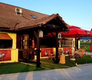 thumbnail: Front of property