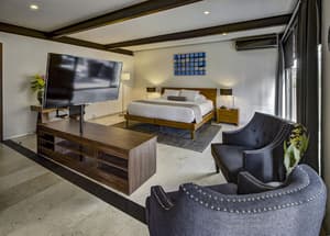 thumbnail: Room