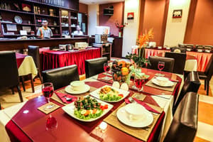 thumbnail: Restaurant