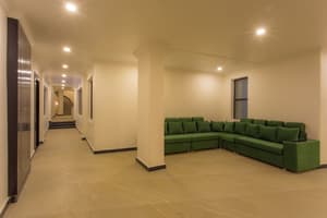 thumbnail: Lobby sitting area