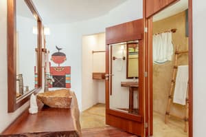thumbnail: Living area