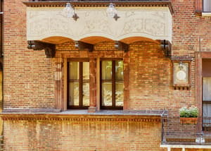 thumbnail: Exterior detail