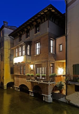 thumbnail: Front of property - evening/night