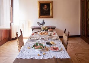 thumbnail: Breakfast area