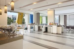thumbnail: Breakfast area