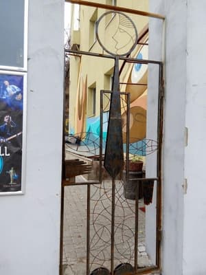 thumbnail: Property entrance