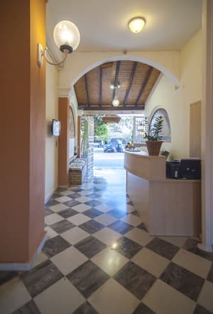 thumbnail: Interior entrance